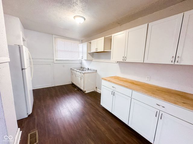 3702 N Kenwood Avenue, Indianapolis, IN 46208