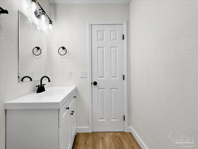 2028 Americus Ave 8, Pensacola, FL 32507