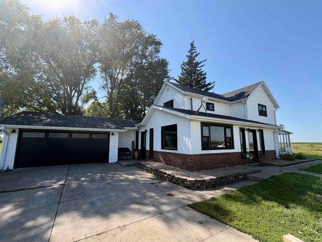 13698 Westbrook, Ackley, IA 50601
