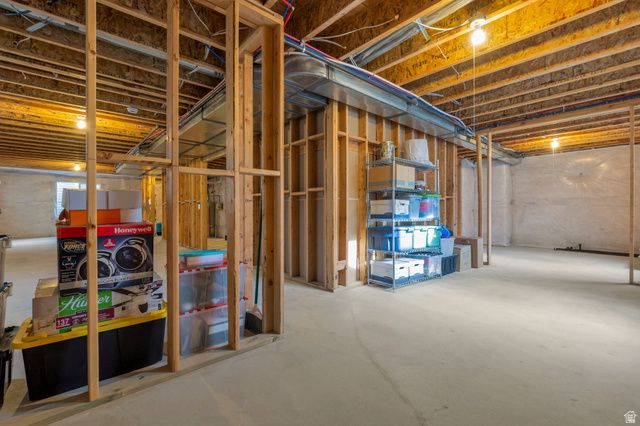 2504 W MIDAS SIDE WAY, Riverton, UT 84065