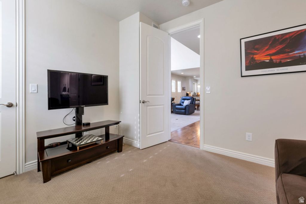 Image 19 of property listing at 2504 W MIDAS SIDE WAY, Riverton, UT 84065