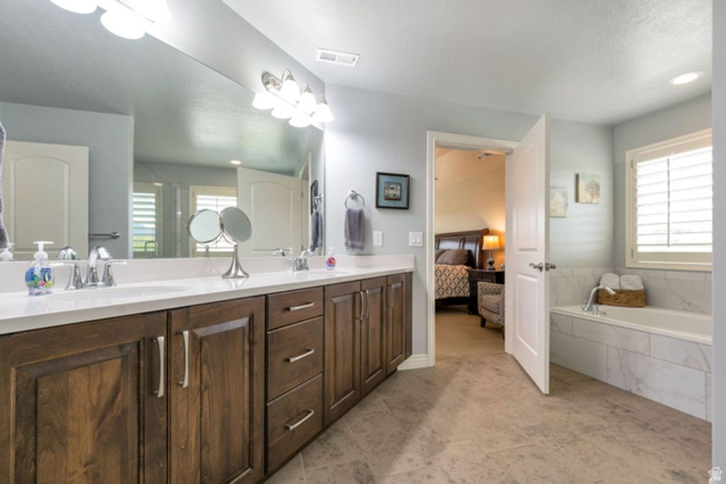 Image 27 of property listing at 2504 W MIDAS SIDE WAY, Riverton, UT 84065