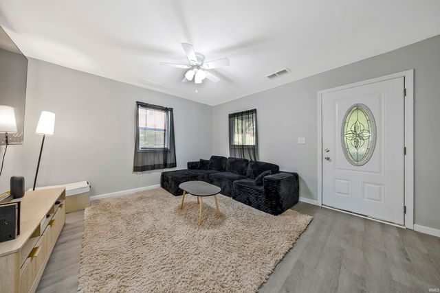 809 S Bosse Avenue, Evansville, IN 47712
