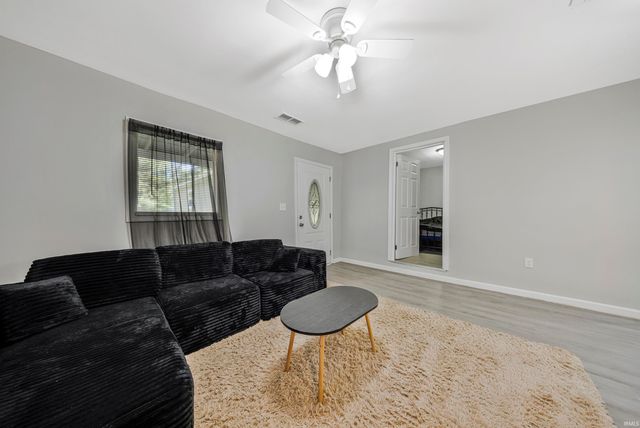 809 S Bosse Avenue, Evansville, IN 47712