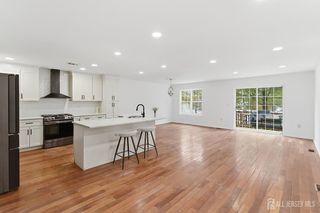 35 Harbor Bay Circle, Old Bridge, NJ 08879