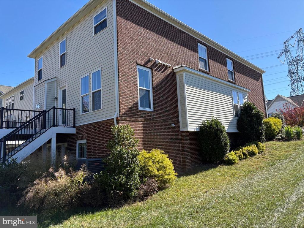 23041 CANYON OAK CT, Brambleton, VA 20148