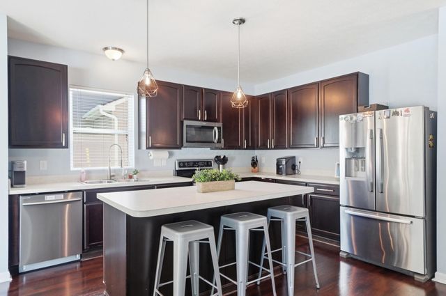 398 Hanton Way, Columbus, OH 43213