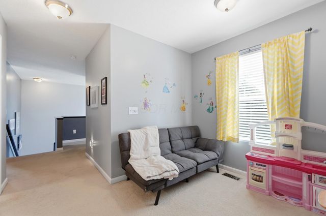 398 Hanton Way, Columbus, OH 43213