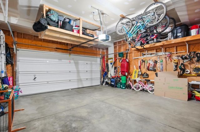 398 Hanton Way, Columbus, OH 43213