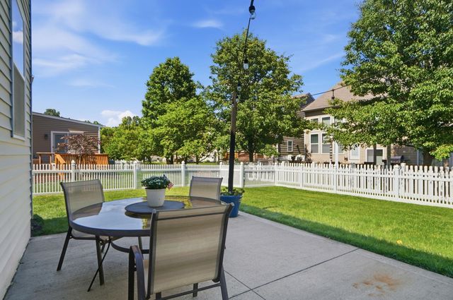 398 Hanton Way, Columbus, OH 43213