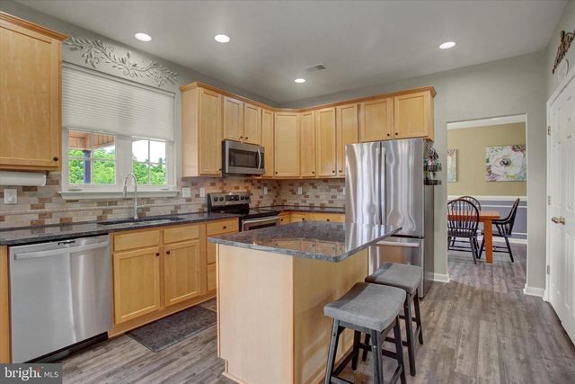 641 SHANNON DR N, Greencastle, PA 17225