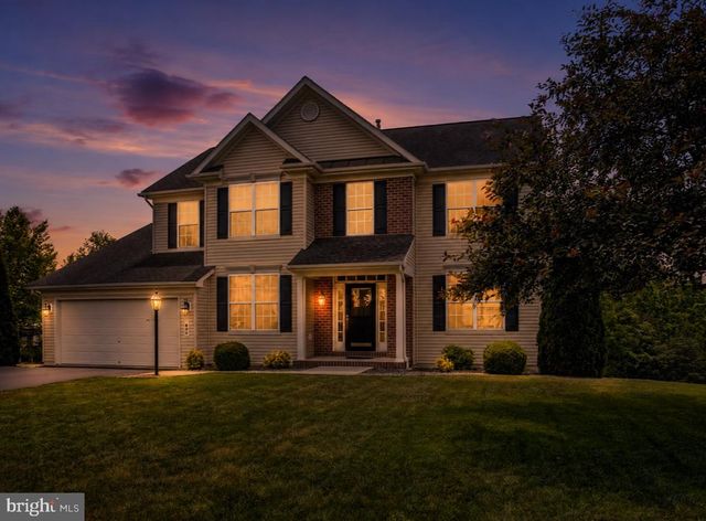 641 SHANNON DR N, Greencastle, PA 17225