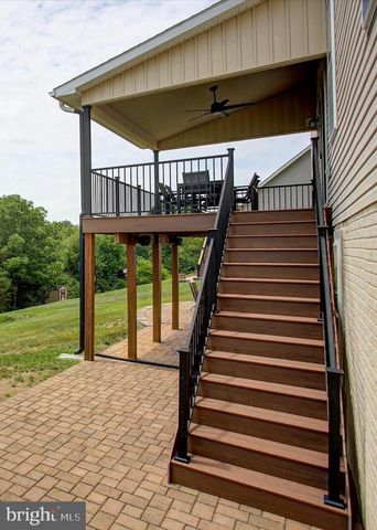 641 SHANNON DR N, Greencastle, PA 17225