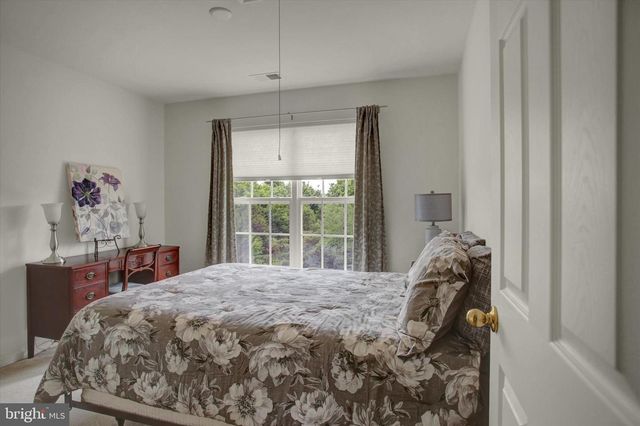 641 SHANNON DR N, Greencastle, PA 17225