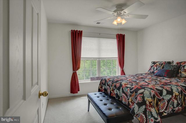 641 SHANNON DR N, Greencastle, PA 17225