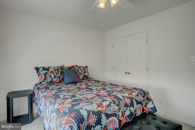 641 SHANNON DR N, Greencastle, PA 17225