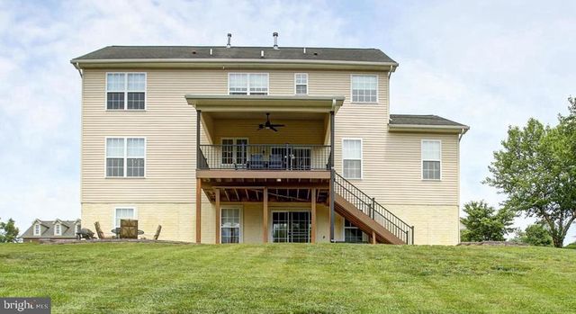 641 SHANNON DR N, Greencastle, PA 17225