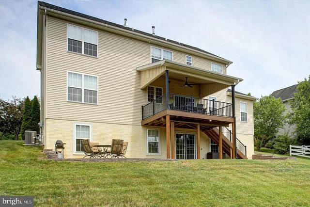 641 SHANNON DR N, Greencastle, PA 17225