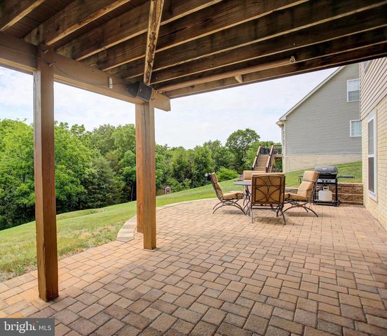 641 SHANNON DR N, Greencastle, PA 17225