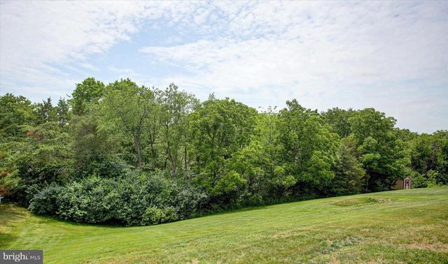 641 SHANNON DR N, Greencastle, PA 17225
