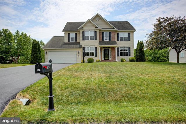 641 SHANNON DR N, Greencastle, PA 17225