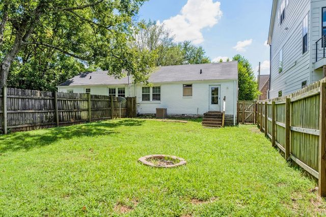 1904 Warfield Dr, Nashville, TN 37215