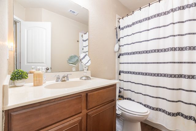 1509 Meadow Creek Drive, Princeton, TX 75407