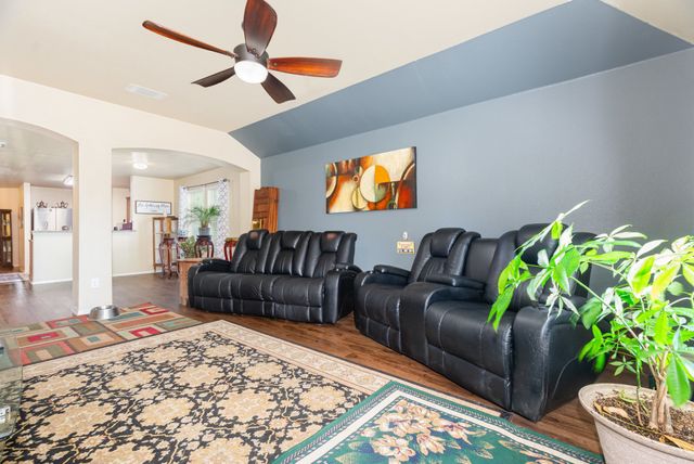 1509 Meadow Creek Drive, Princeton, TX 75407