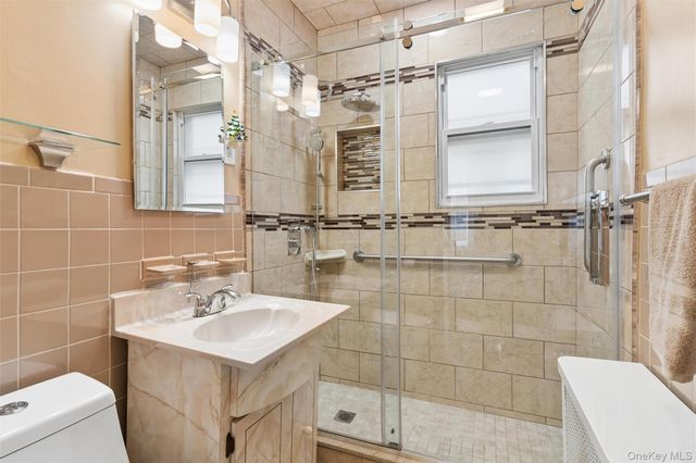 139-18 86th Avenue, Briarwood, NY 11435