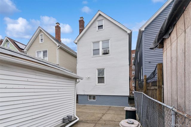 139-18 86th Avenue, Briarwood, NY 11435