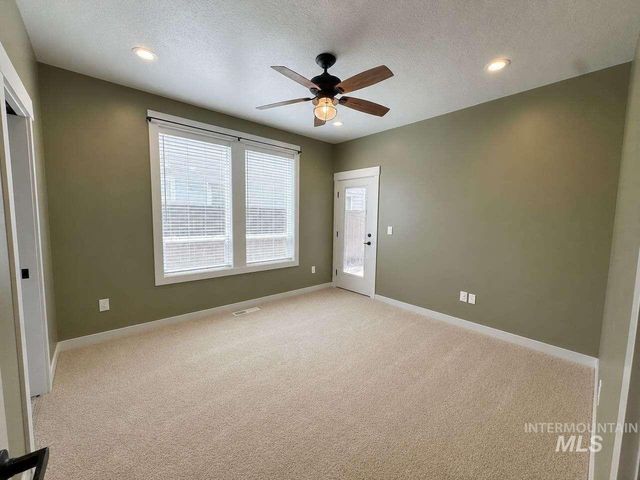 1634 S Oakland Ave, Boise, ID 83706