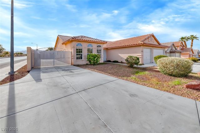901 River Mountain Drive, Henderson, NV 89015