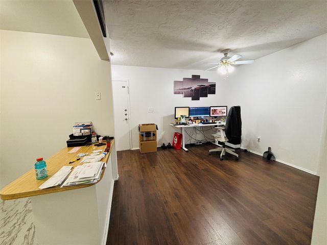 7300 NW 17th Street 405, Plantation, FL 33313