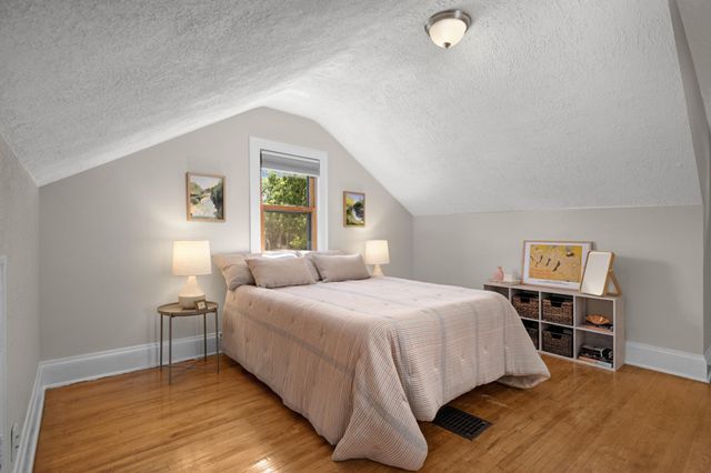 4429 Minnehaha Avenue, Minneapolis, MN 55406