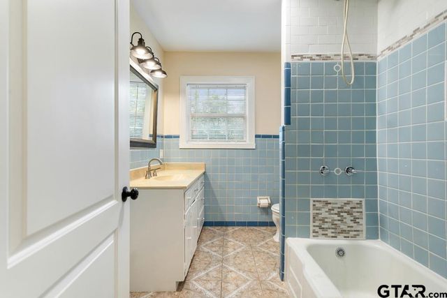 1114 W Camellia St, Tyler, TX 75701