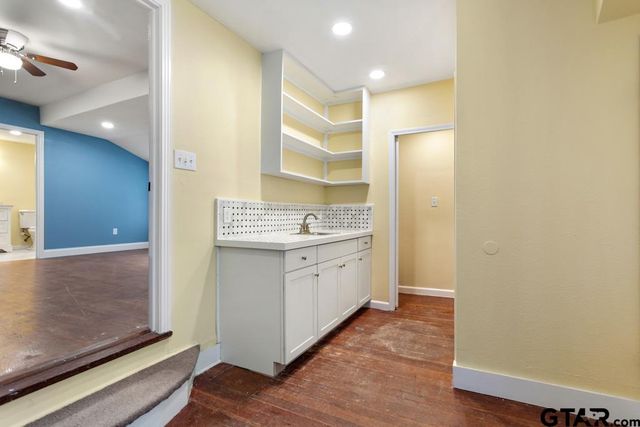 1114 W Camellia St, Tyler, TX 75701