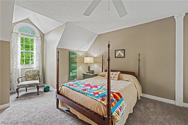1603 E Haymarket Way, Hudson, OH 44236