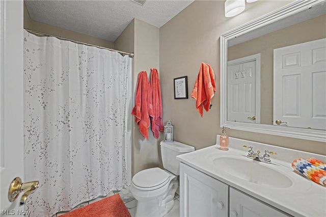 1603 E Haymarket Way, Hudson, OH 44236