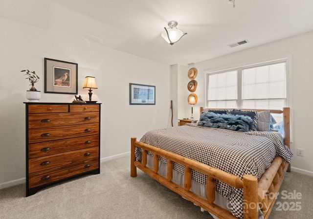 9930 Treeside Lane, Matthews, NC 28105