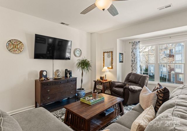 9930 Treeside Lane, Matthews, NC 28105