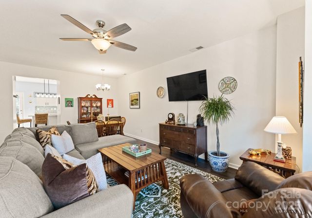 9930 Treeside Lane, Matthews, NC 28105