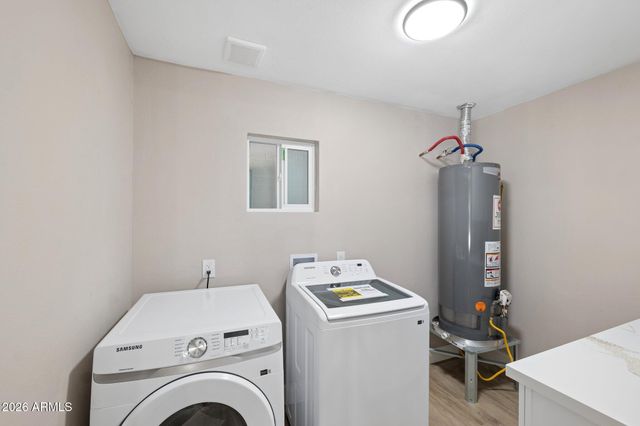 1215 W Hazelwood Street, Phoenix, AZ 85013