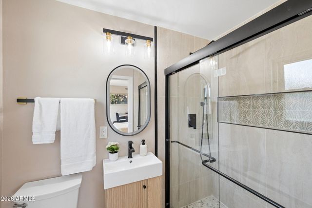 1215 W Hazelwood Street, Phoenix, AZ 85013