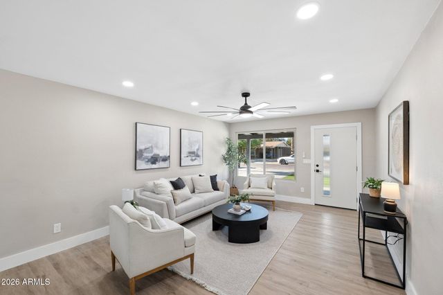 1215 W Hazelwood Street, Phoenix, AZ 85013