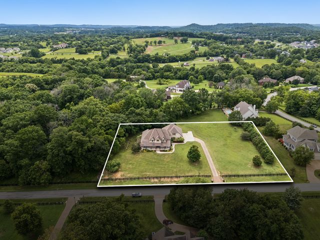 3109 Chase Point Dr, Franklin, TN 37067