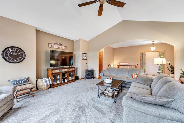 4006 ELKINS ROAD, Amherst, WI 54406