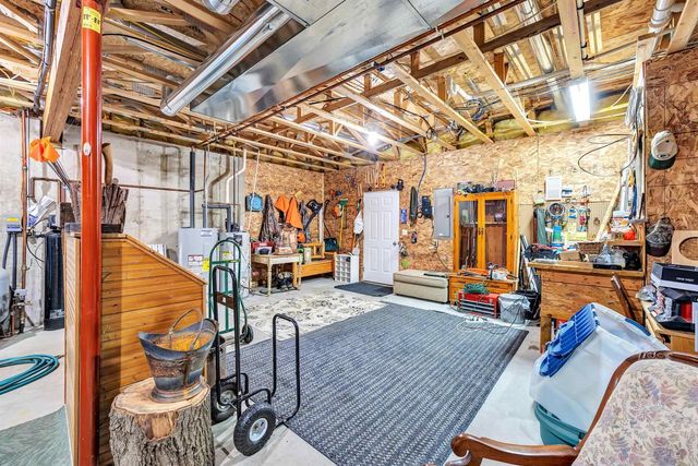 4006 ELKINS ROAD, Amherst, WI 54406