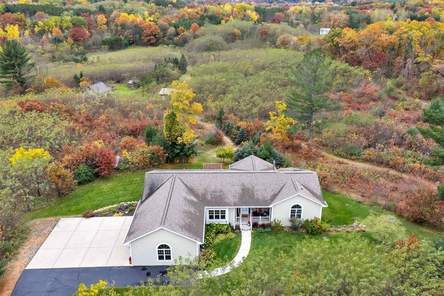 4006 ELKINS ROAD, Amherst, WI 54406