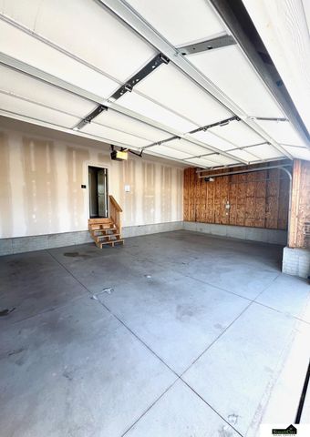 765 W Panorama Road, Lincoln, NE 68523