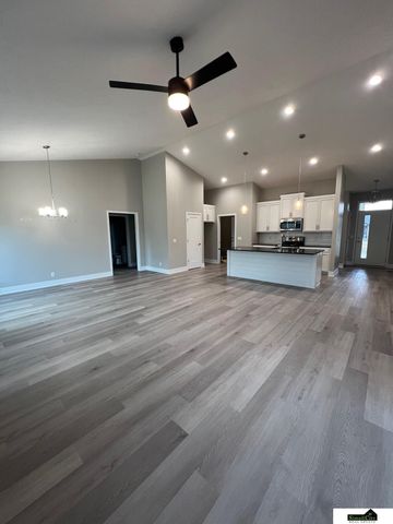 765 W Panorama Road, Lincoln, NE 68523